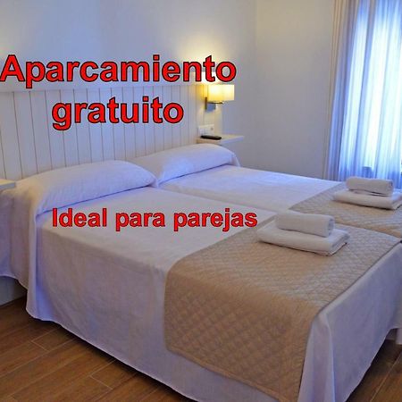Hostal La Fonda 콘일데라프론테라 외부 사진