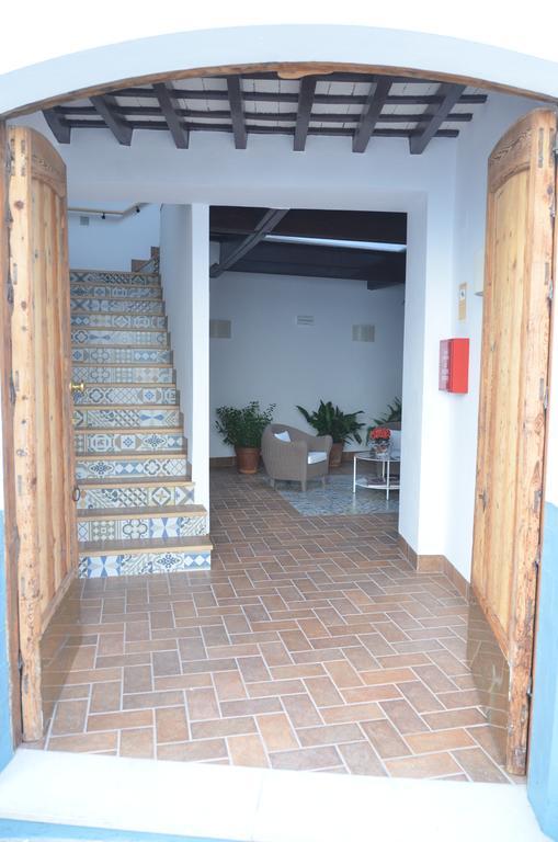 Hostal La Fonda 콘일데라프론테라 외부 사진